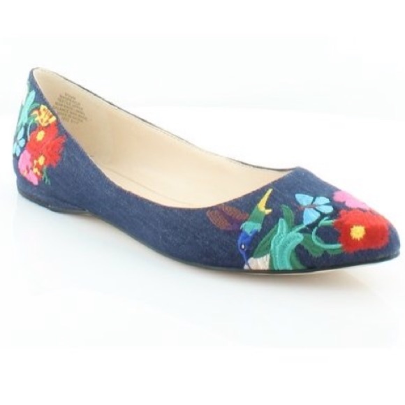 nine west floral flats